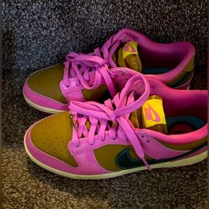 Women Nike Dunks Pink Tan & Green